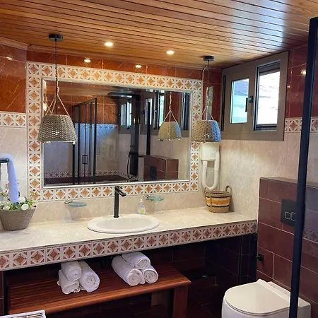 Gyra - Ermis With Private Pool Λευκάδα